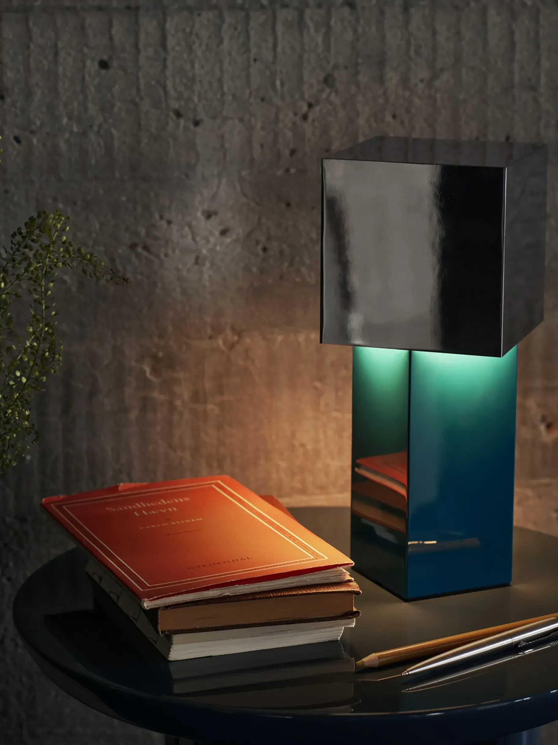 BENSIMON Lampes À Poser<Lampe de table sans fil rechargeable pivot atd7 blue silver - &tradition BLEU METAL